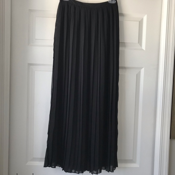 Urban Outfitters Sparkle & Fade pleated skirt - Picture 2 of 3